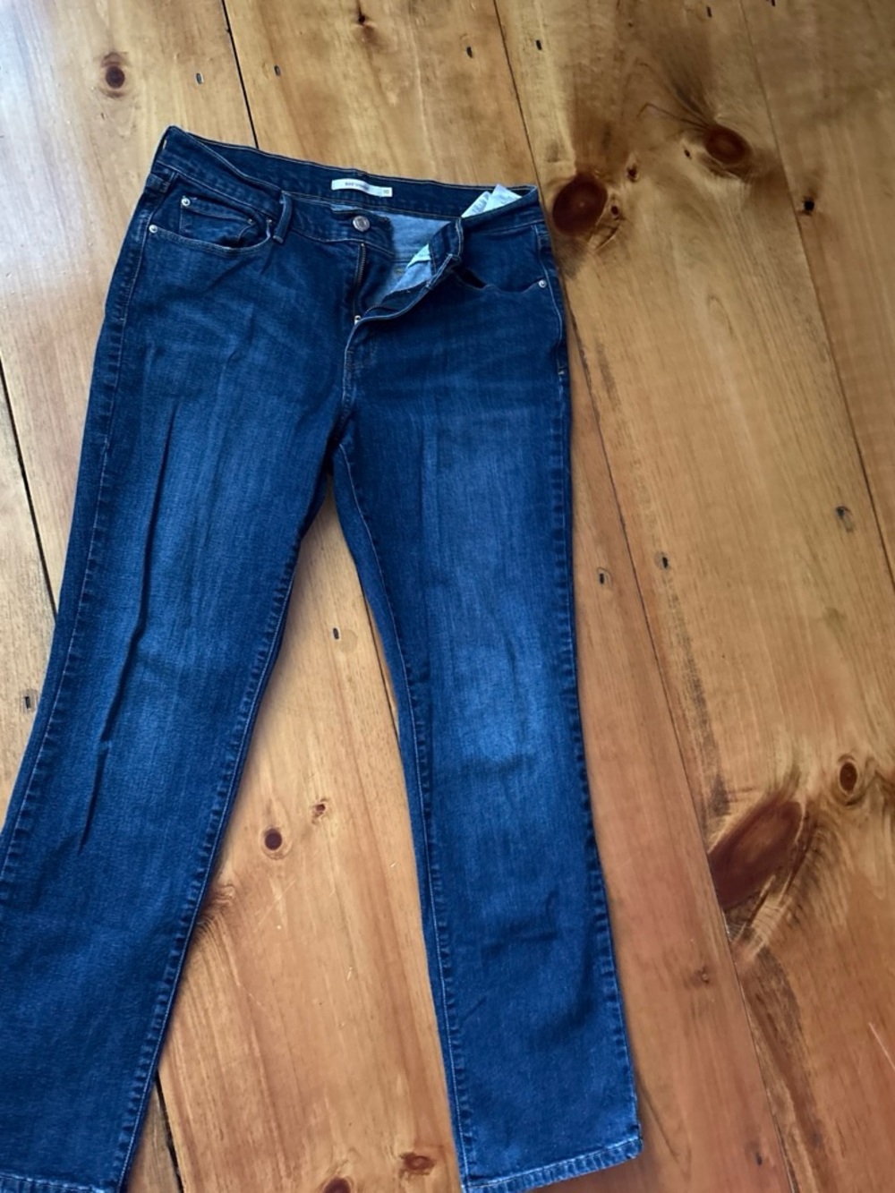 Levi jeans - Picture 2 of 4